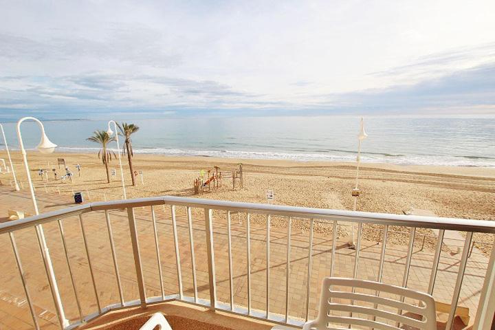 과다마르델세게라 Apartamento Europa Primera Linea De Playa Guardamar 아파트 외부 사진