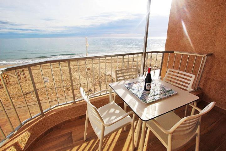 과다마르델세게라 Apartamento Europa Primera Linea De Playa Guardamar 아파트 외부 사진